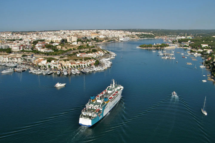 fishingtripmenorca.co.uk boat tours to Mahon in Minorca